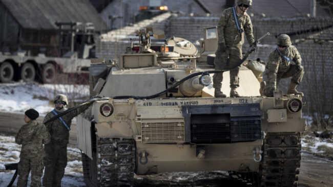 Γερμανία: Τις επόμενες εβδομάδες φτάνουν στη Γερμανία τα αμερικανικά άρματα Abrams
